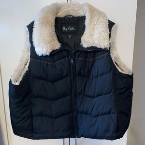 Black Puffer Vest with Cream Soft Lined Collar